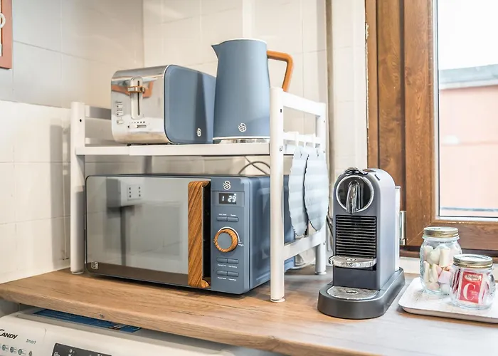 Casa Emilia - * In The Heart Of *